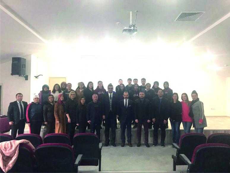 Anadolu Lisesinde Doç.Dr. Özgür Kasım Aydemir Konferans Verdi