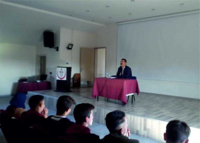 Oğuz Şenlik Anadolu Lisesi Öğrencileriyle Buluştu